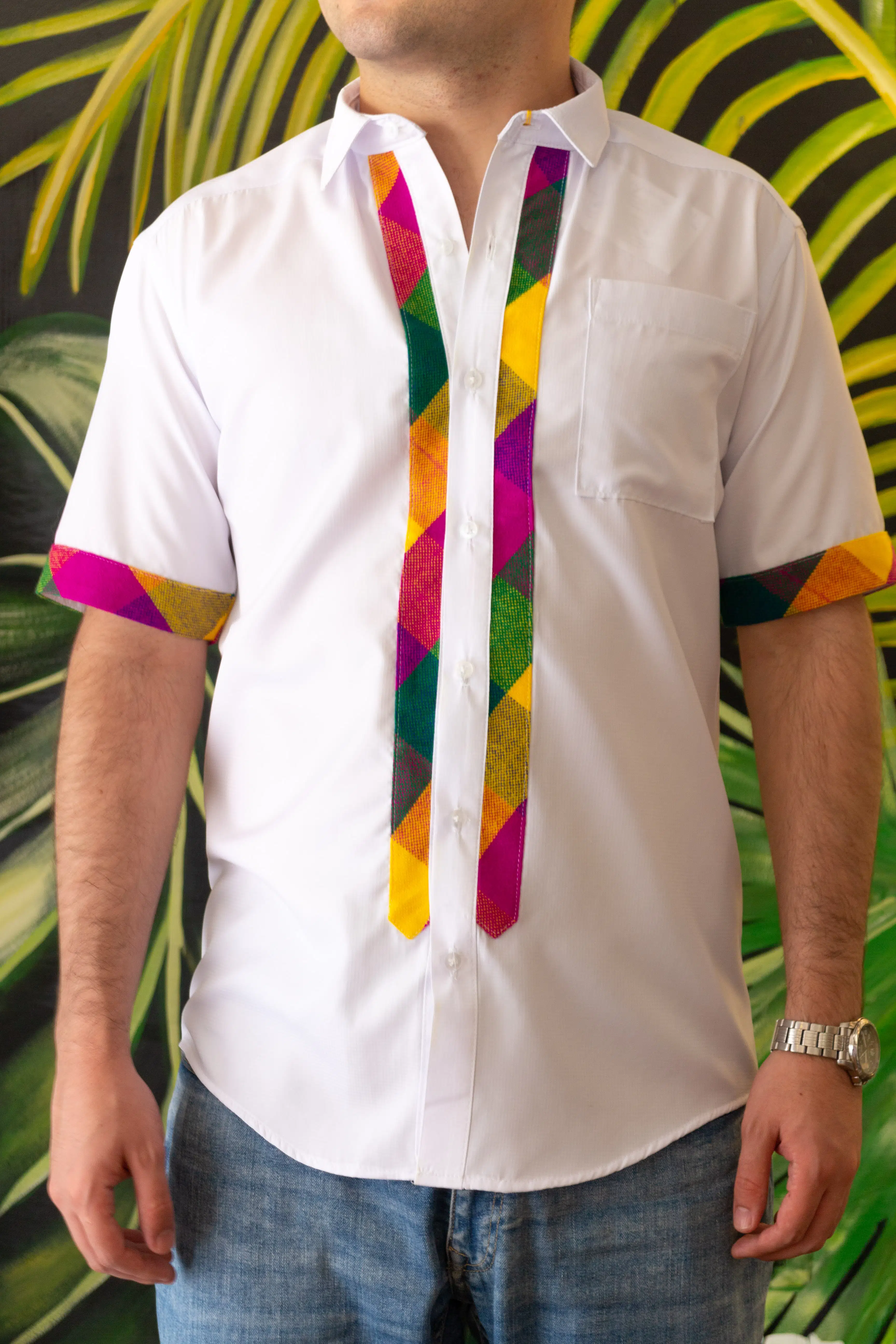 Camisas formales con detalles lencas